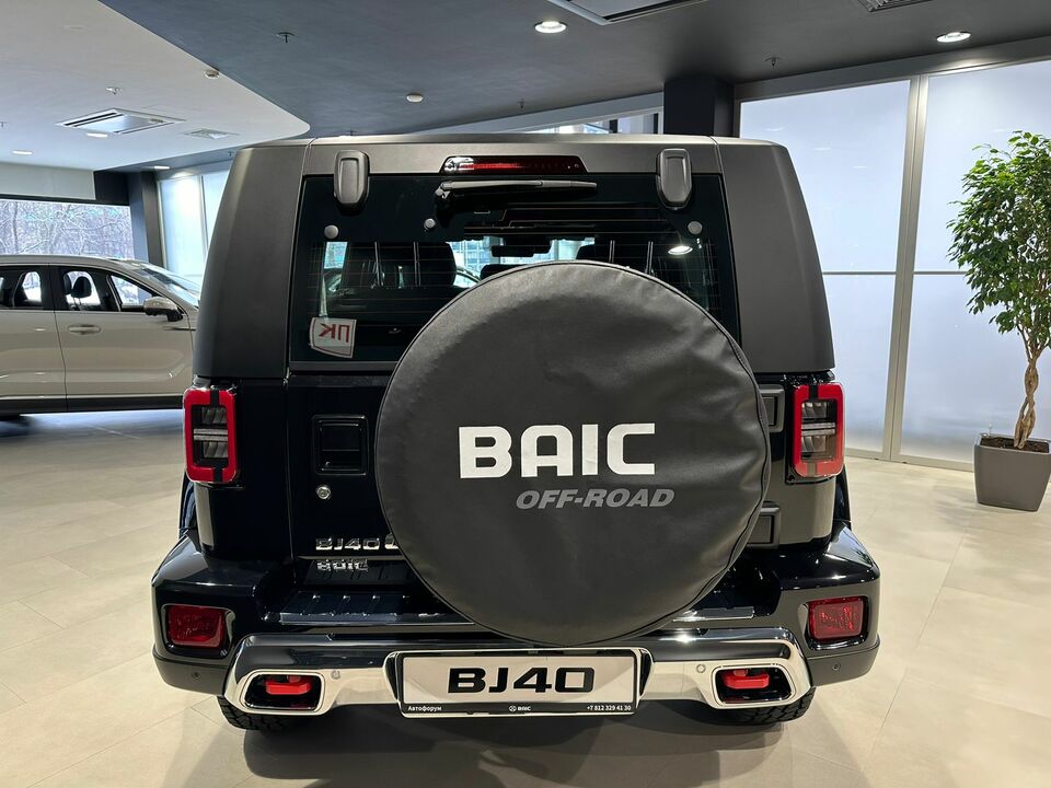 Baic BJ40 Flagship 2.0T/218 8AT 4WD